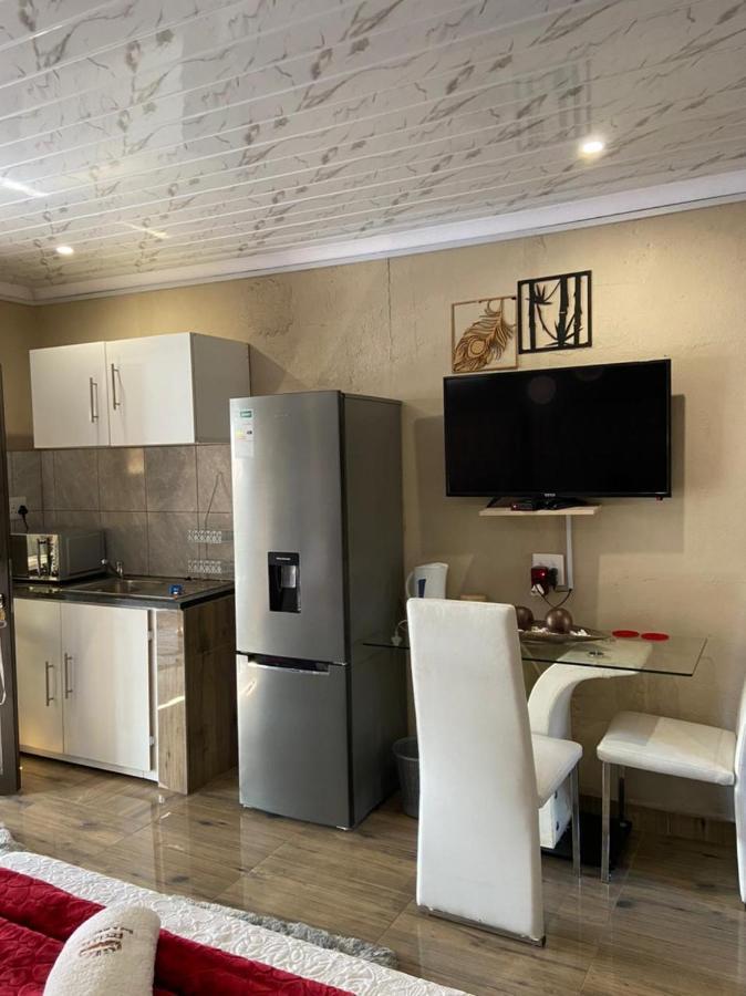 Nsuku Bed And Breakfast Thulamahashi Εξωτερικό φωτογραφία
